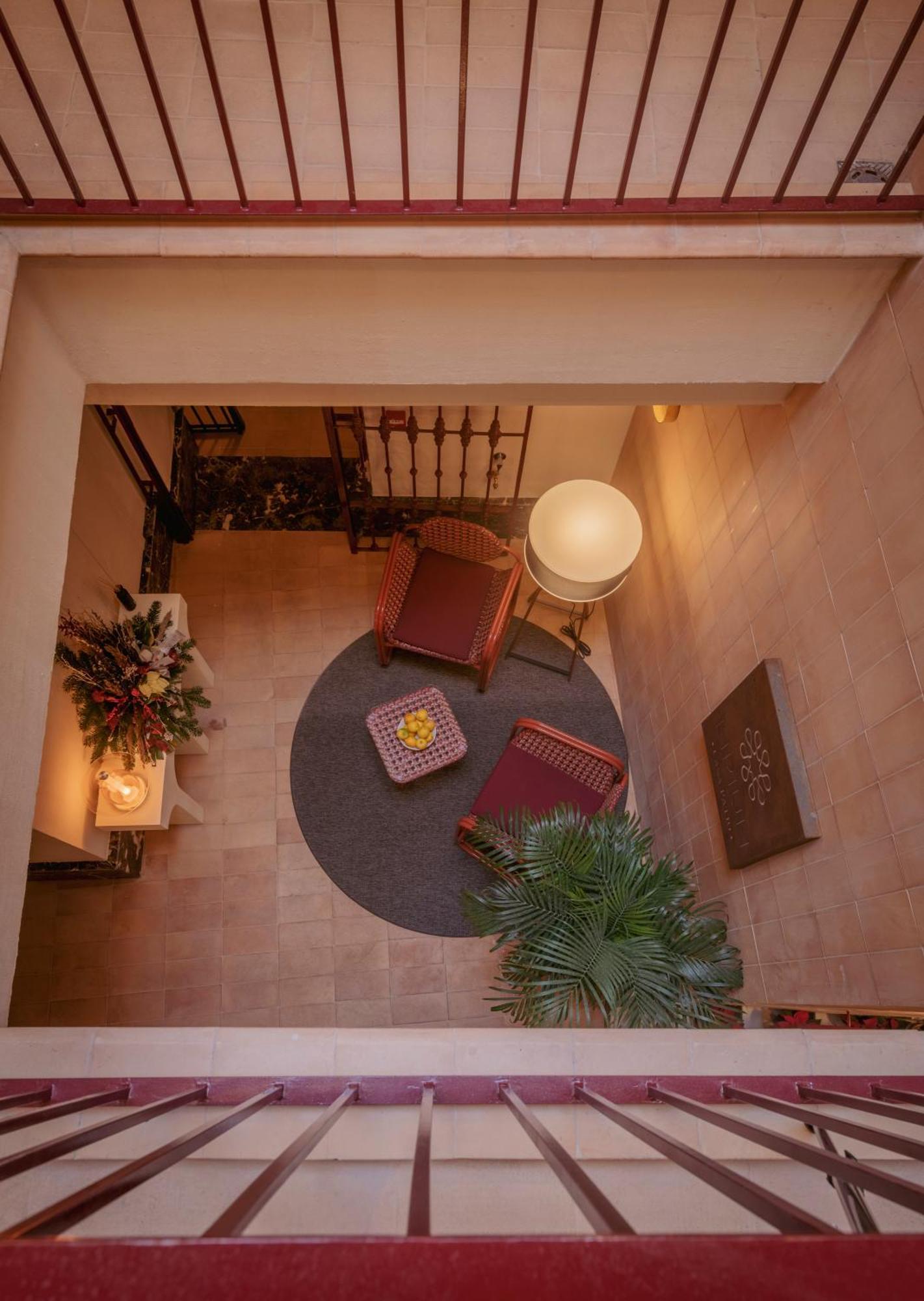 Lirium Casa Patio Hotel Seville Exterior photo