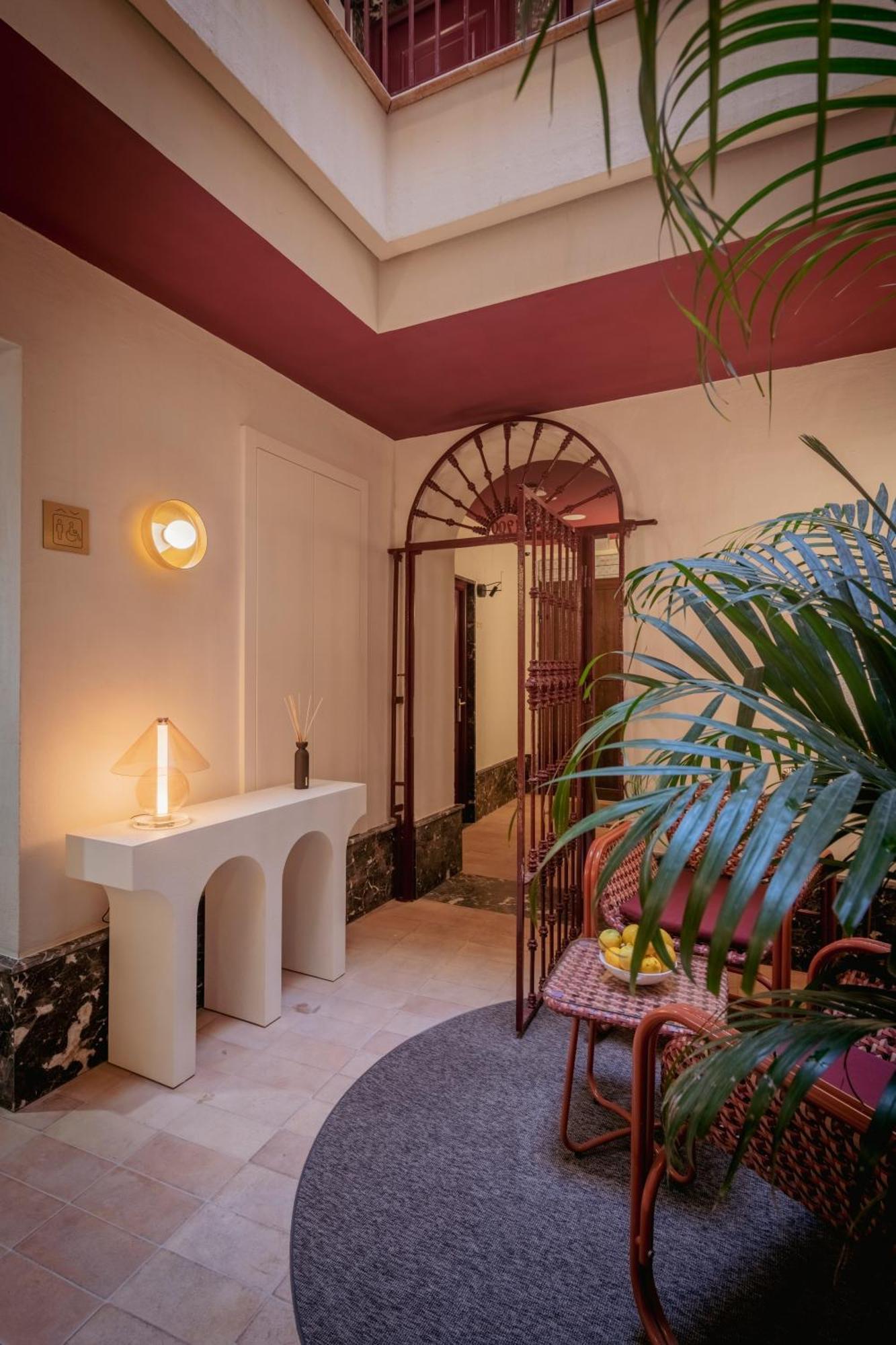 Lirium Casa Patio Hotel Seville Exterior photo