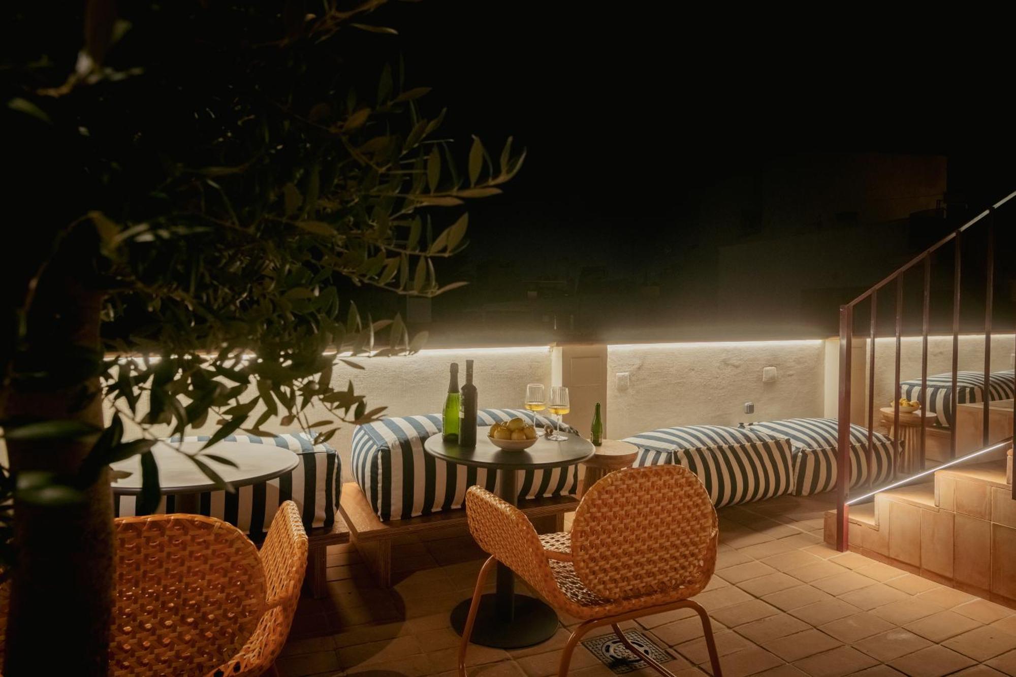 Lirium Casa Patio Hotel Seville Exterior photo
