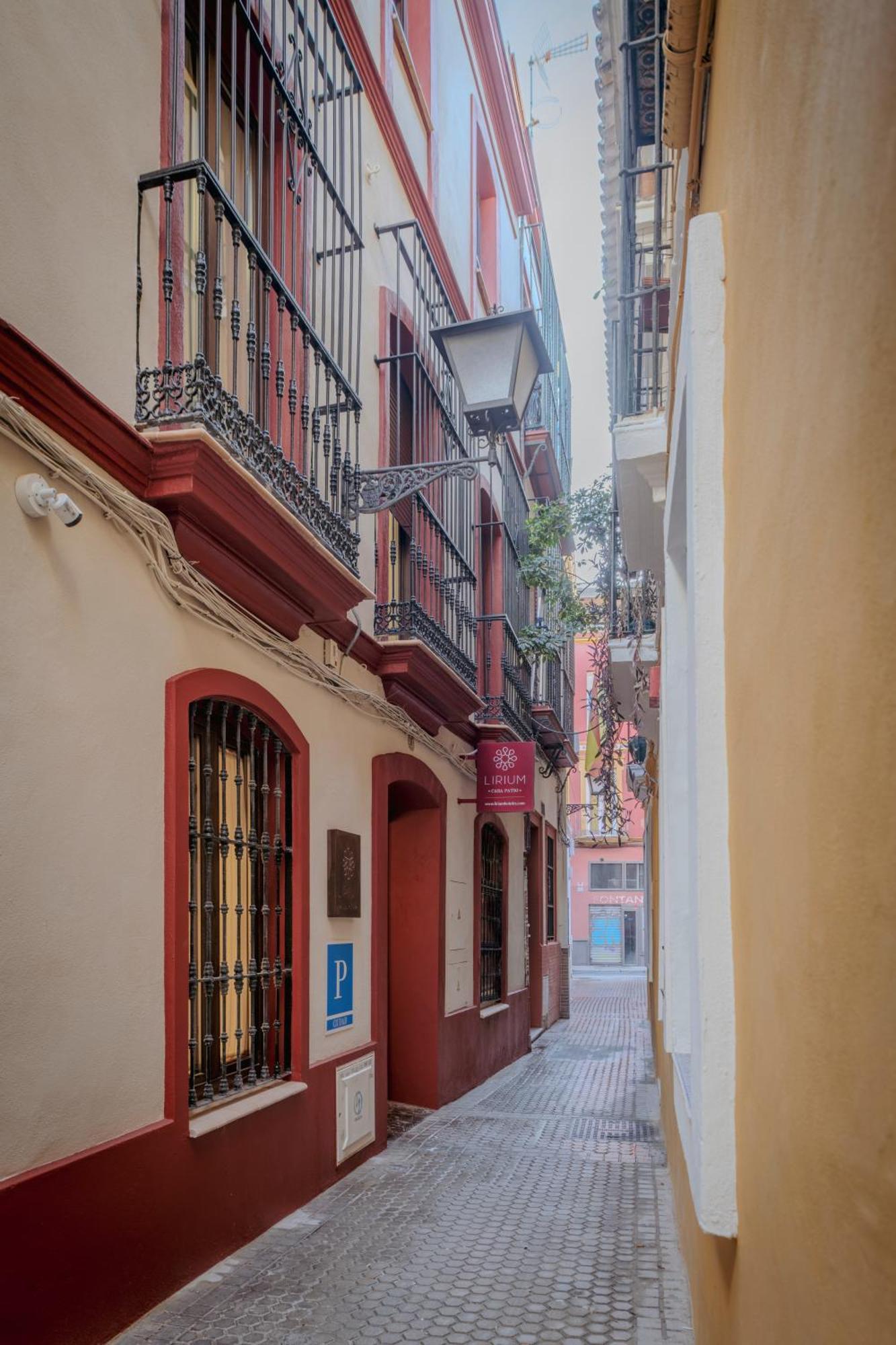 Lirium Casa Patio Hotel Seville Exterior photo