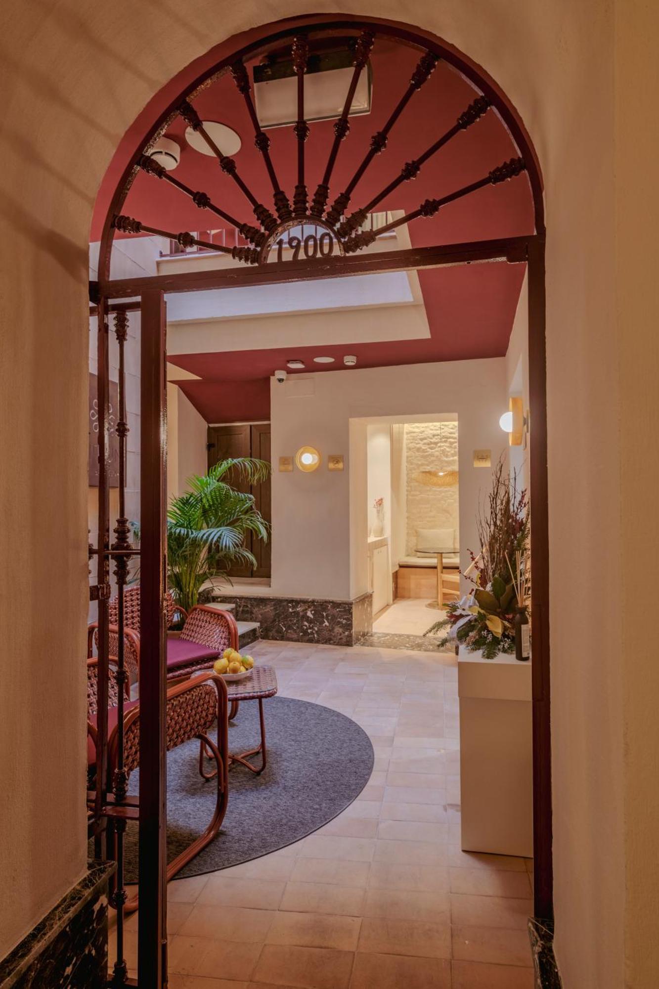 Lirium Casa Patio Hotel Seville Exterior photo